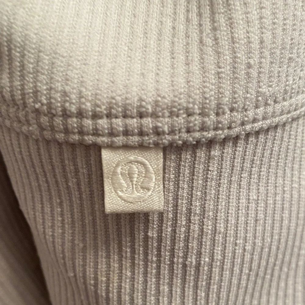 Lululemon Perfectly Oversized Crop Crew - Picture 5 of 8